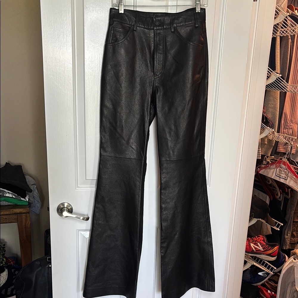 NWT NILI LOTAN Roe leather pants black size 4. Current season